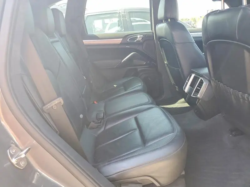 2014 PORSCHE CAYENNE GTS  