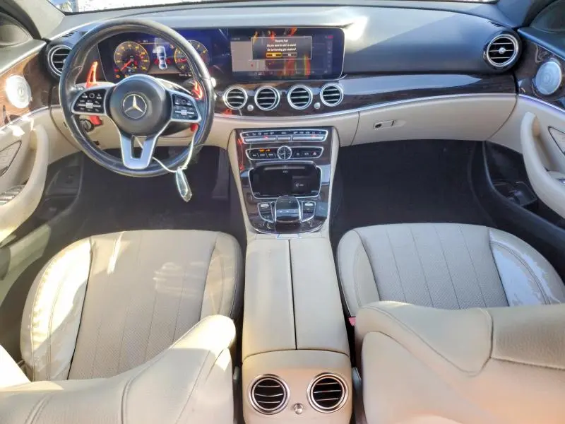 2019 MERCEDES-BENZ E 300  