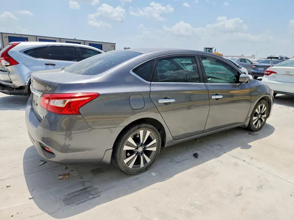 2019 NISSAN SENTRA SV  