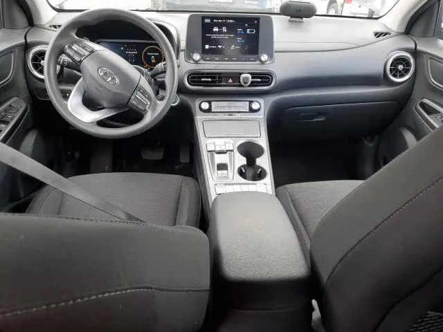 2023 HYUNDAI KONA SE  