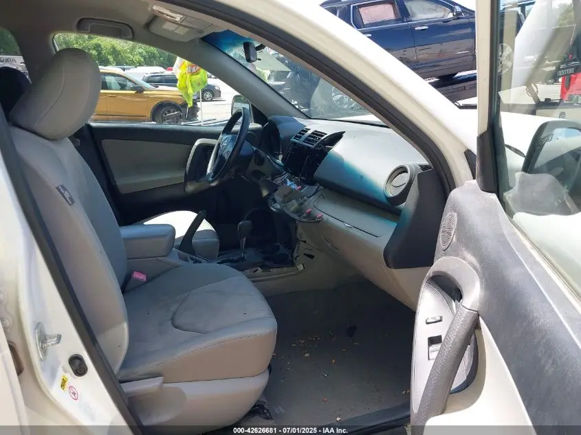 2010 TOYOTA RAV4  