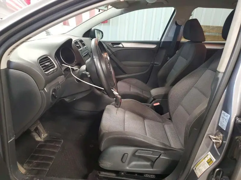 2013 VOLKSWAGEN GOLF   
