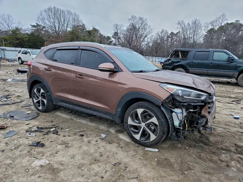 2016 HYUNDAI TUCSON   