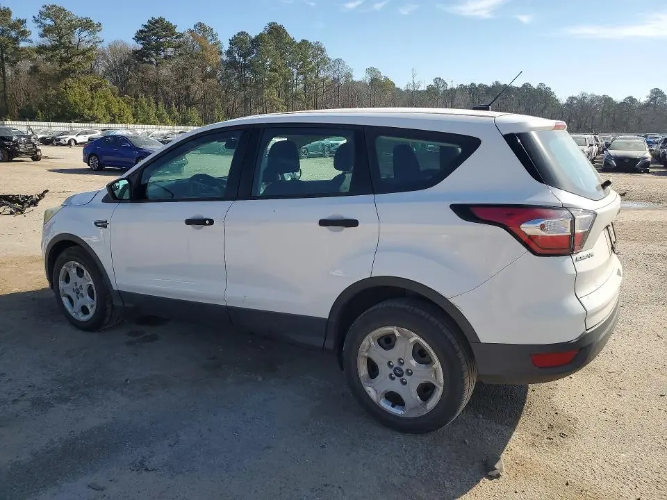 2017 FORD ESCAPE S  