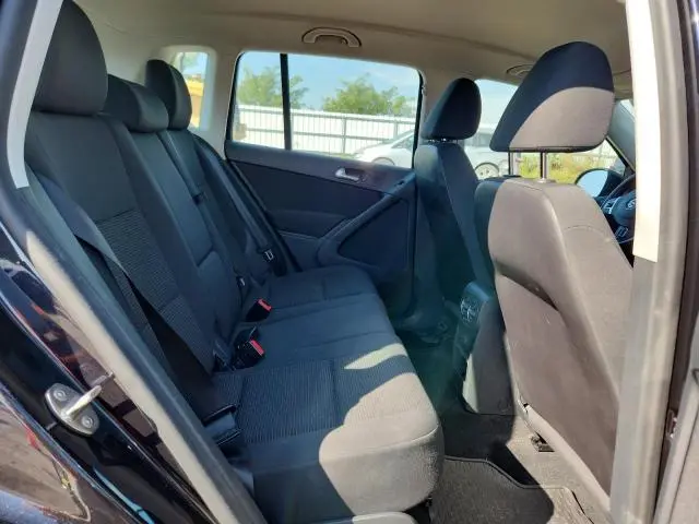 2017 VOLKSWAGEN TIGUAN S  