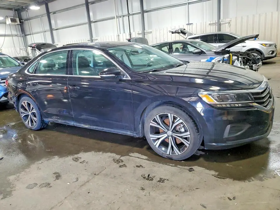 2021 VOLKSWAGEN PASSAT SE  
