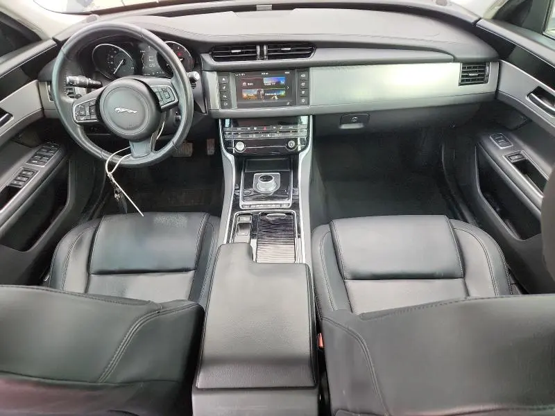 2016 JAGUAR XF PREMIUM