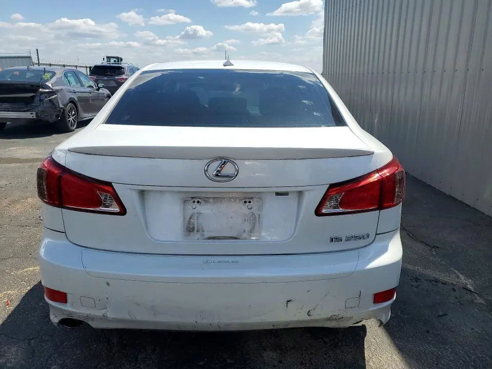 2011 LEXUS IS 250  
