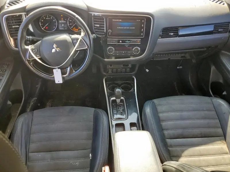 2019 MITSUBISHI OUTLANDER SE  