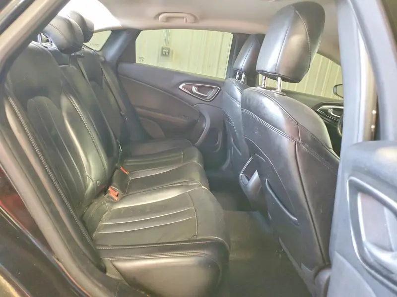 2017 CHRYSLER 200 LIMITED  