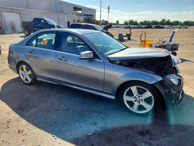 2011 MERCEDES-BENZ C 300 4MATIC  