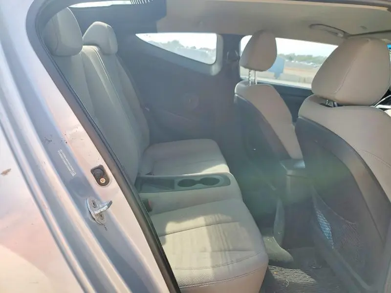 2012 HYUNDAI VELOSTER BASE  