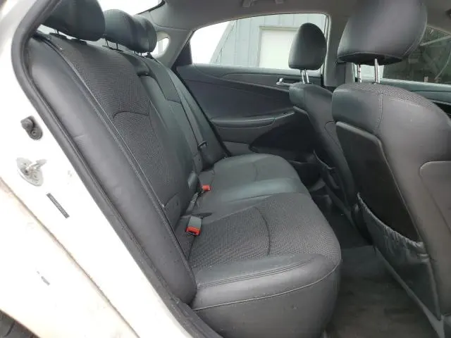 2012 HYUNDAI SONATA SE  