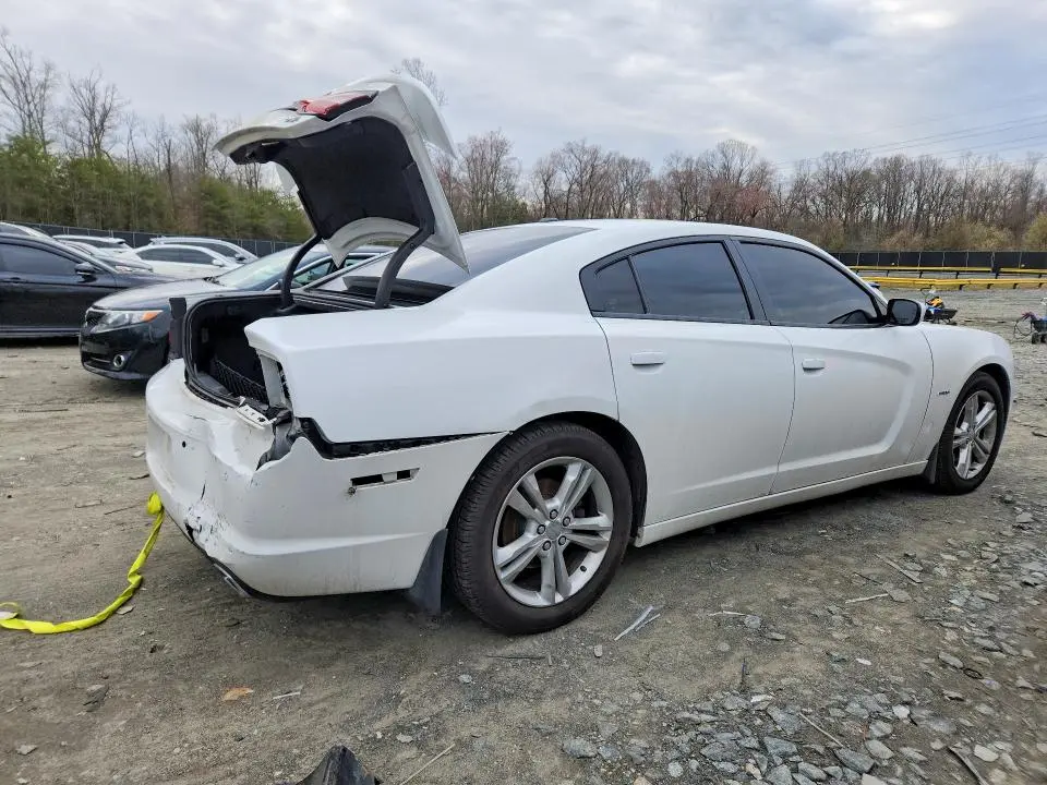 2011 DODGE CHARGER R  