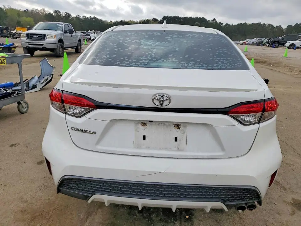 2021 TOYOTA COROLLA SE  