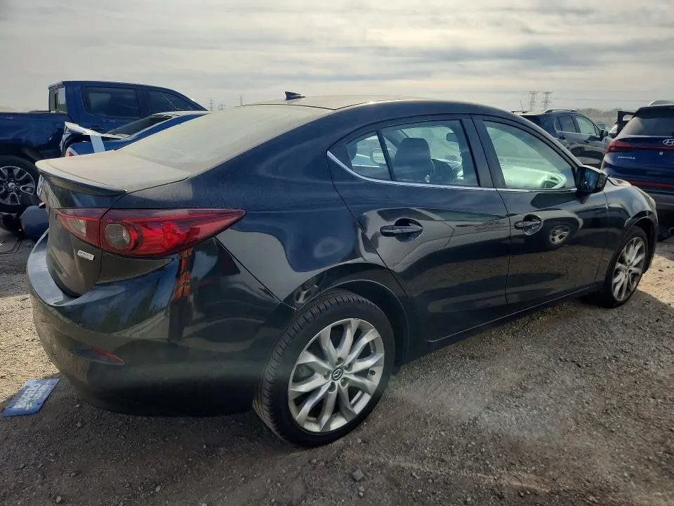 2015 MAZDA 3 TOURING  
