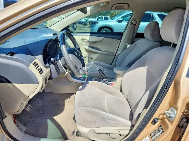 2012 TOYOTA COROLLA LE  