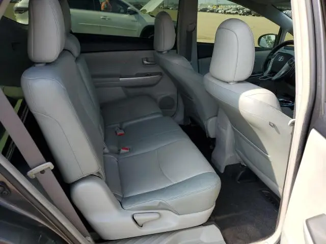 2012 TOYOTA PRIUS V   