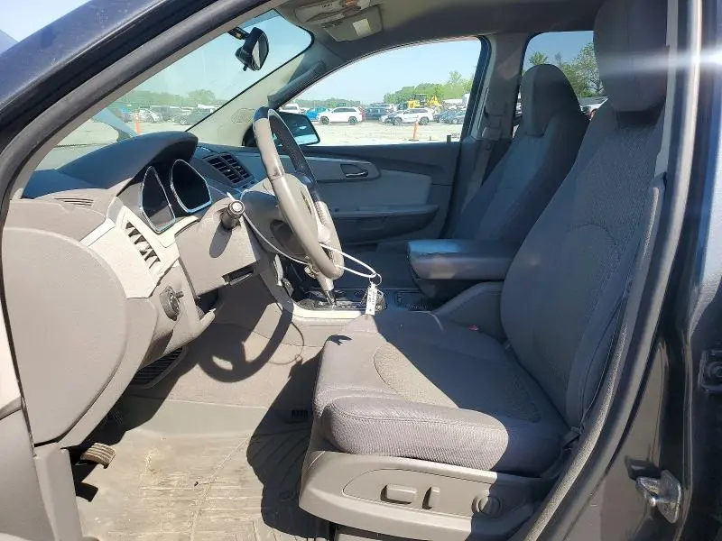 2012 CHEVROLET TRAVERSE LT  