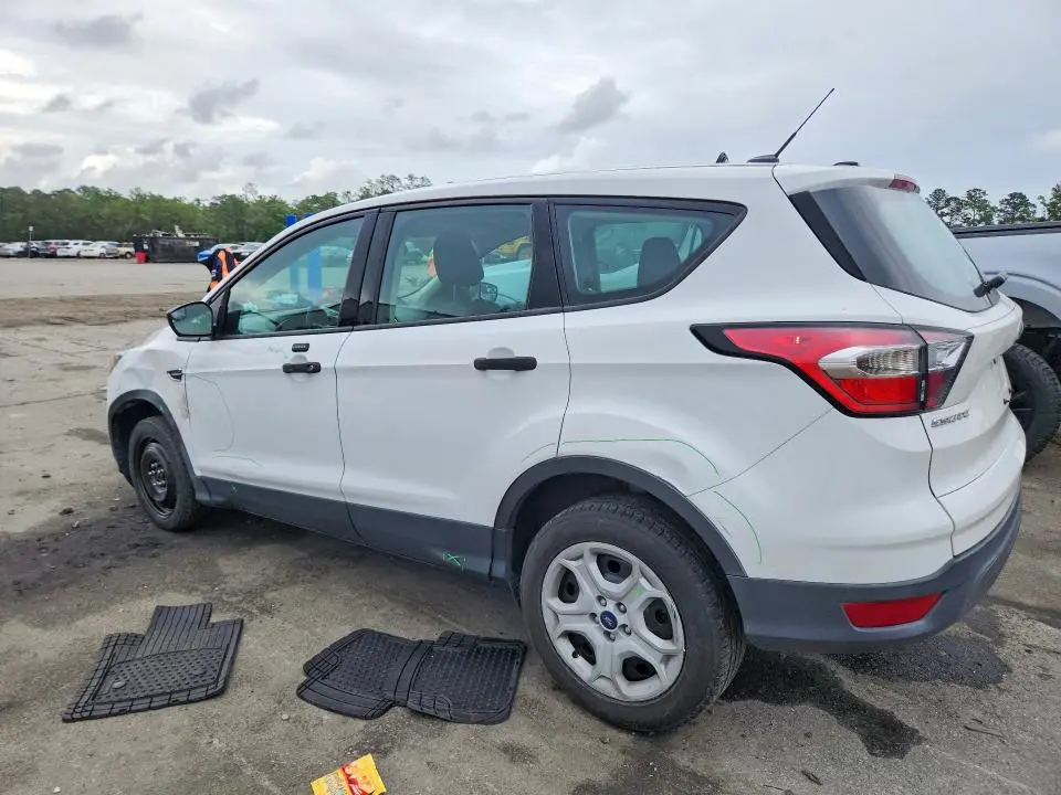 2018 FORD ESCAPE S  