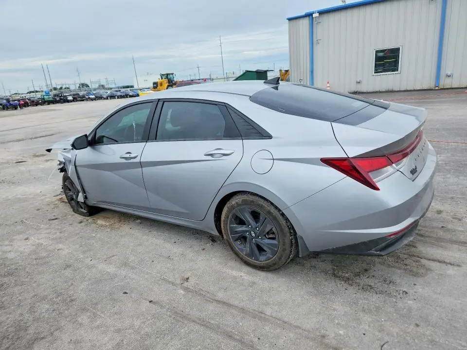 2021 HYUNDAI ELANTRA SEL  