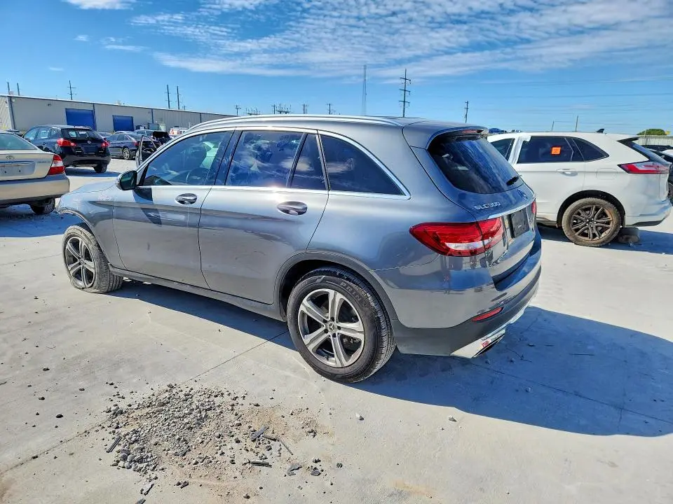 2019 MERCEDES-BENZ GLC 300  
