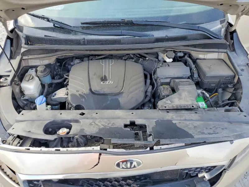 2017 KIA SEDONA LX  