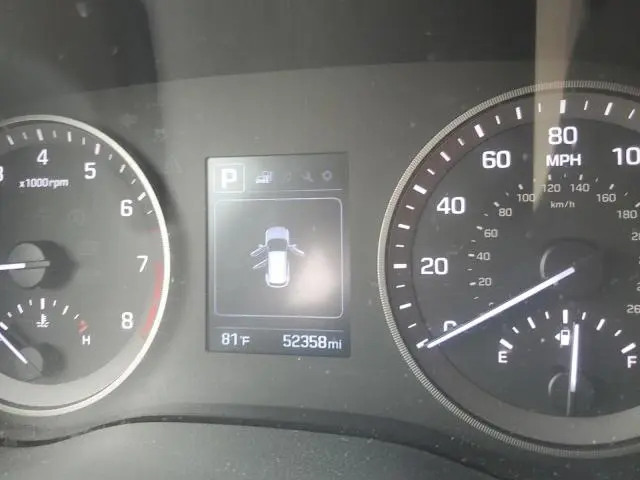 2018 HYUNDAI TUCSON SE  