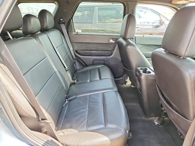 2011 FORD ESCAPE LIMITED  