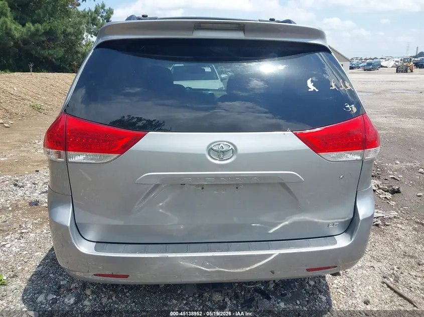2012 TOYOTA SIENNA LE V6 8 PASSENGER
