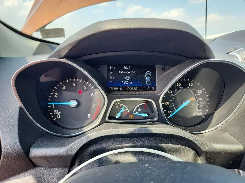 2017 FORD ESCAPE SE  