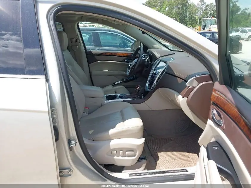 2016 CADILLAC SRX PERFORMANCE COLLECTION