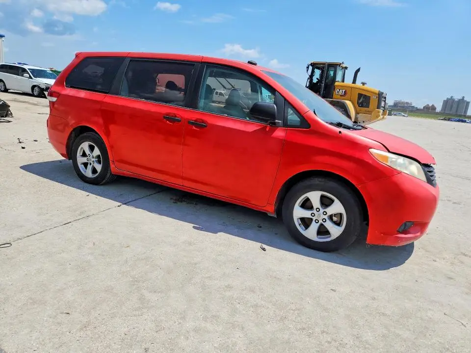 2011 TOYOTA SIENNA BASE 7-PASSENGER  