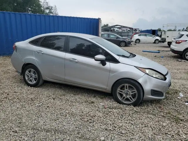2017 FORD FIESTA SE  