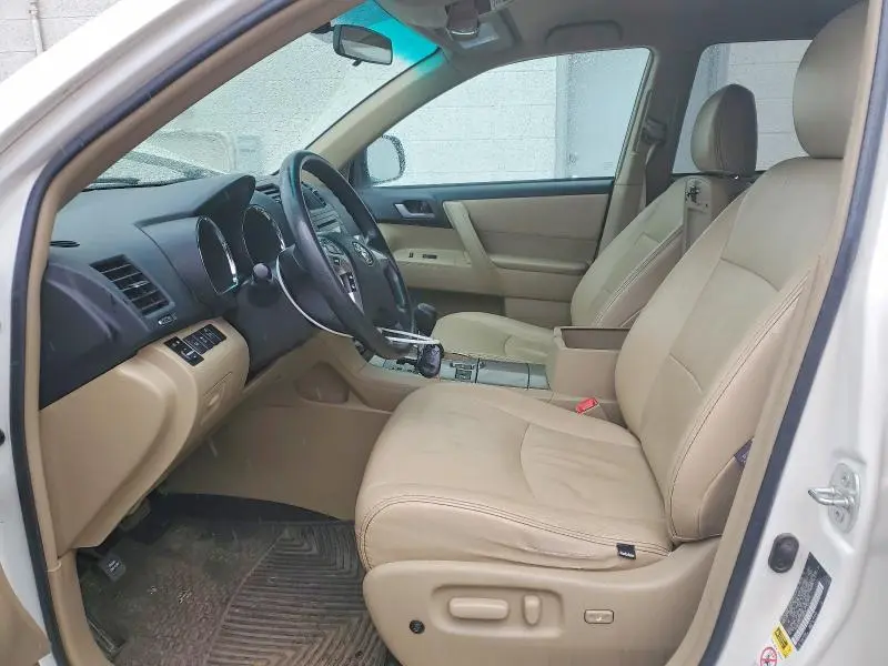 2012 TOYOTA HIGHLANDER   