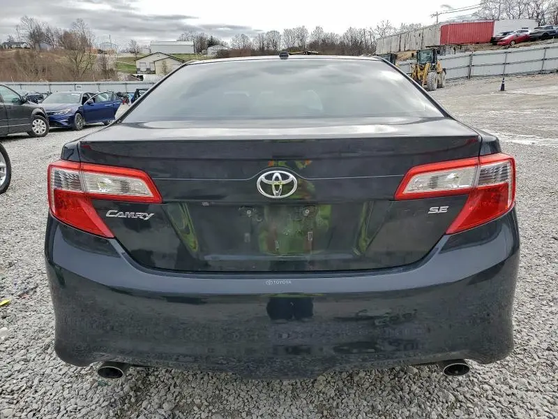 2012 TOYOTA CAMRY SE  
