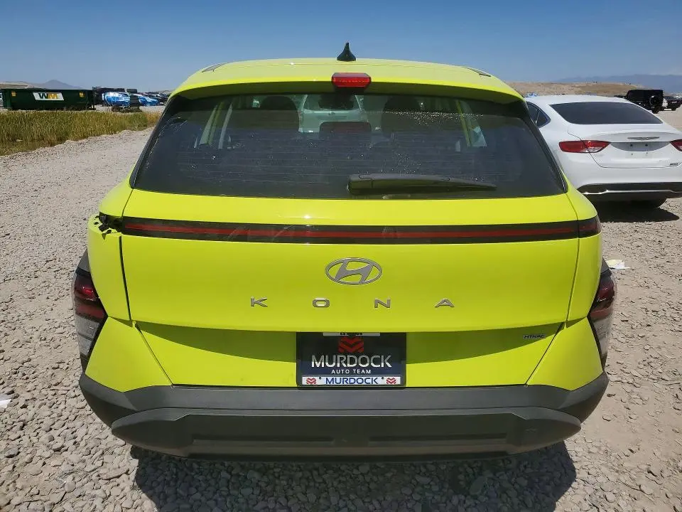 2025 HYUNDAI KONA SE  