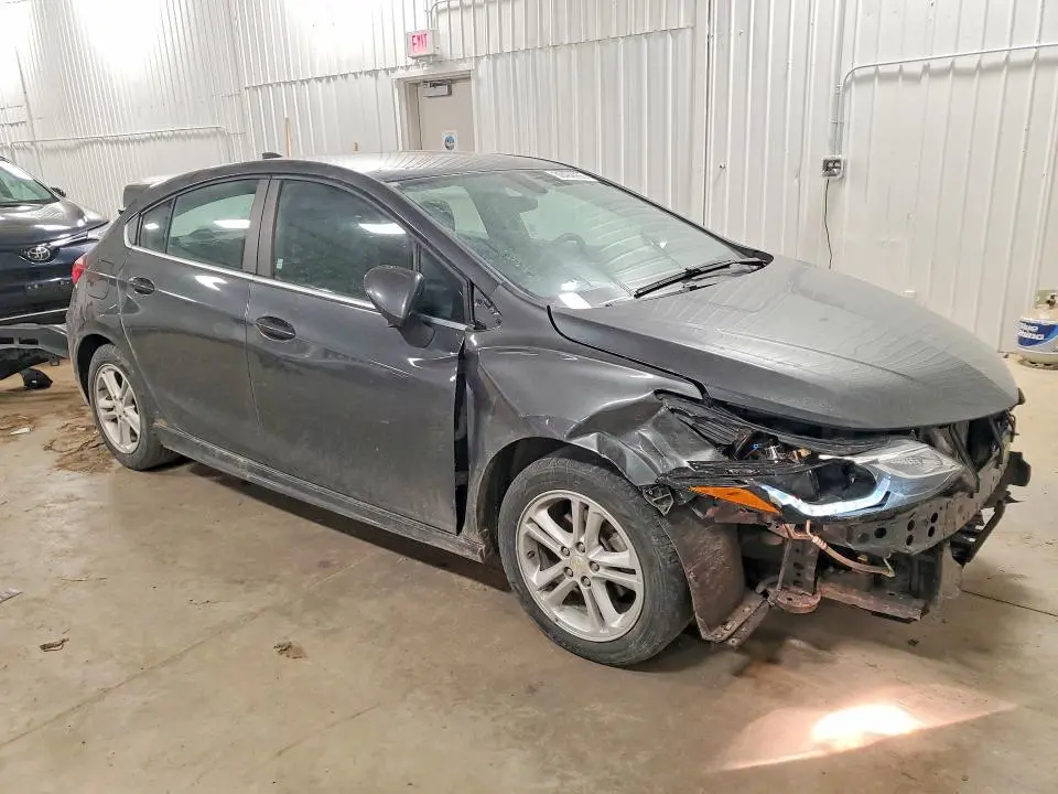 2017 CHEVROLET CRUZE LT  