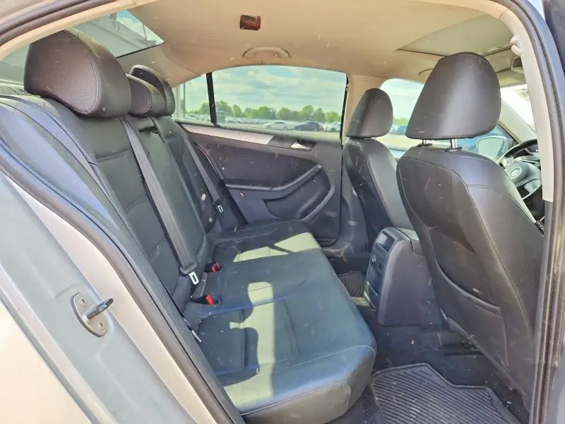 2012 VOLKSWAGEN JETTA TDI LEATHER  