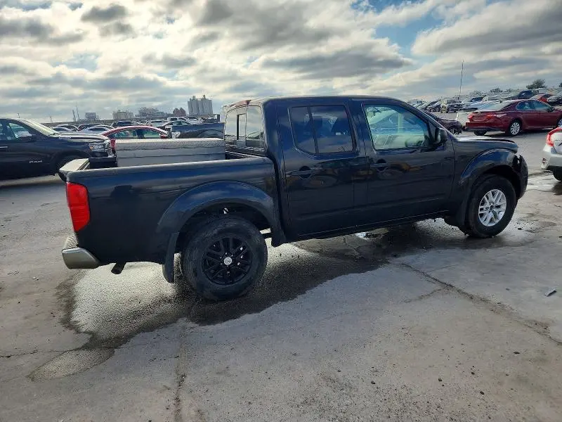 2017 NISSAN FRONTIER S  