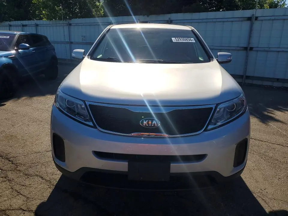 2015 KIA SORENTO LX  