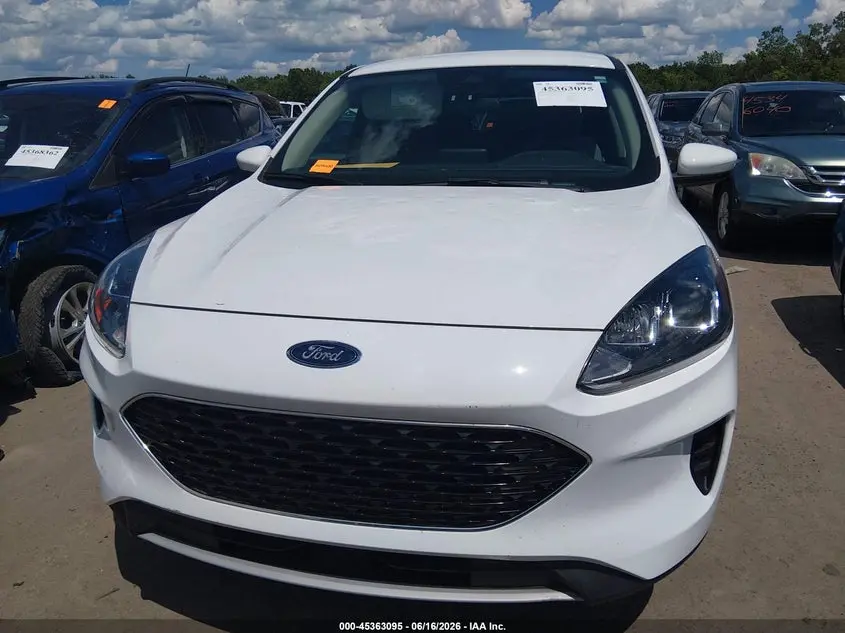 2020 FORD ESCAPE SE