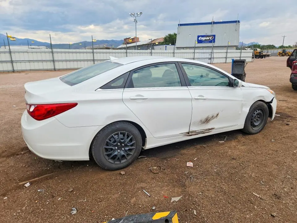 2012 HYUNDAI SONATA GLS  