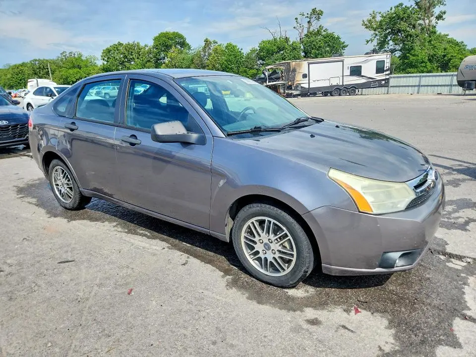 2011 FORD FOCUS SE  