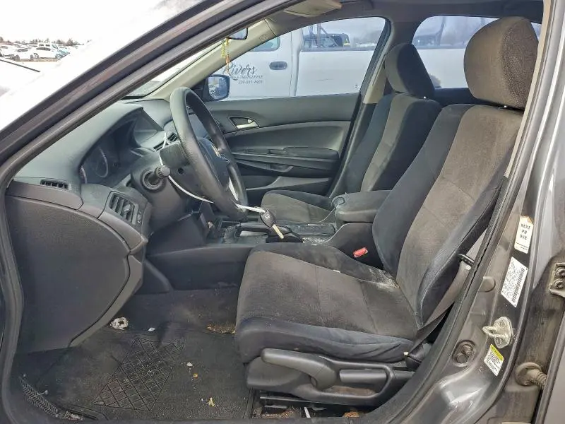 2010 HONDA ACCORD LX  