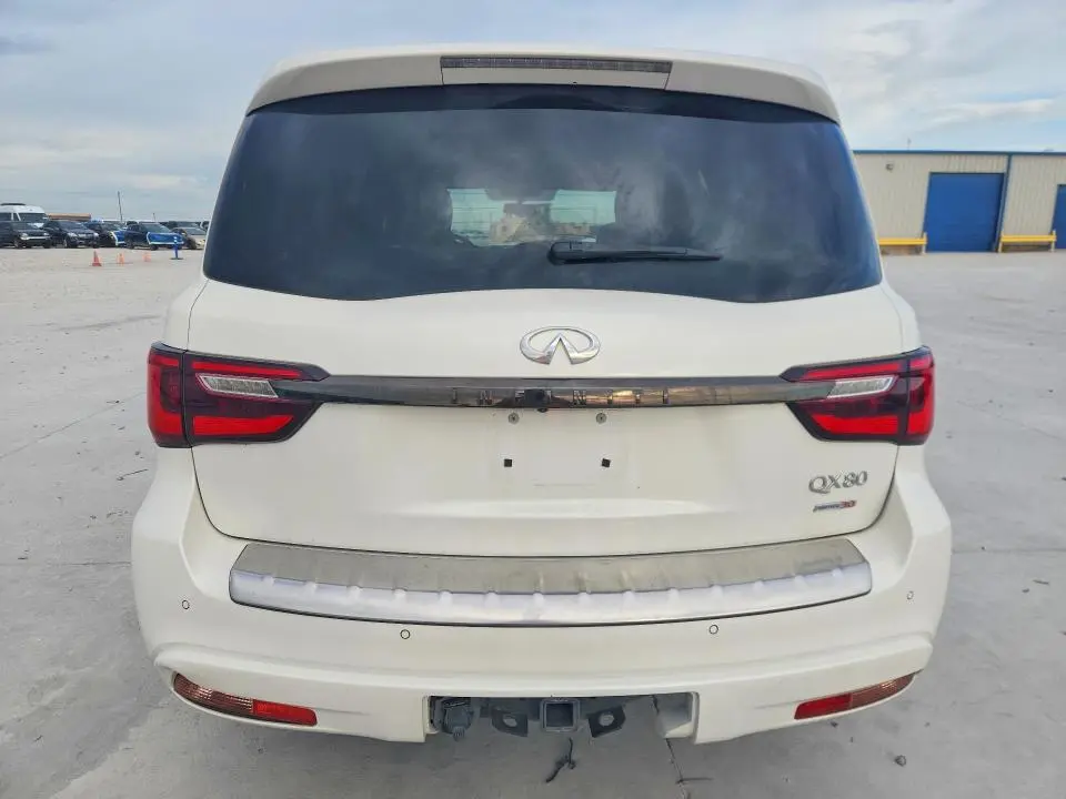 2020 INFINITI QX80 LUXE  