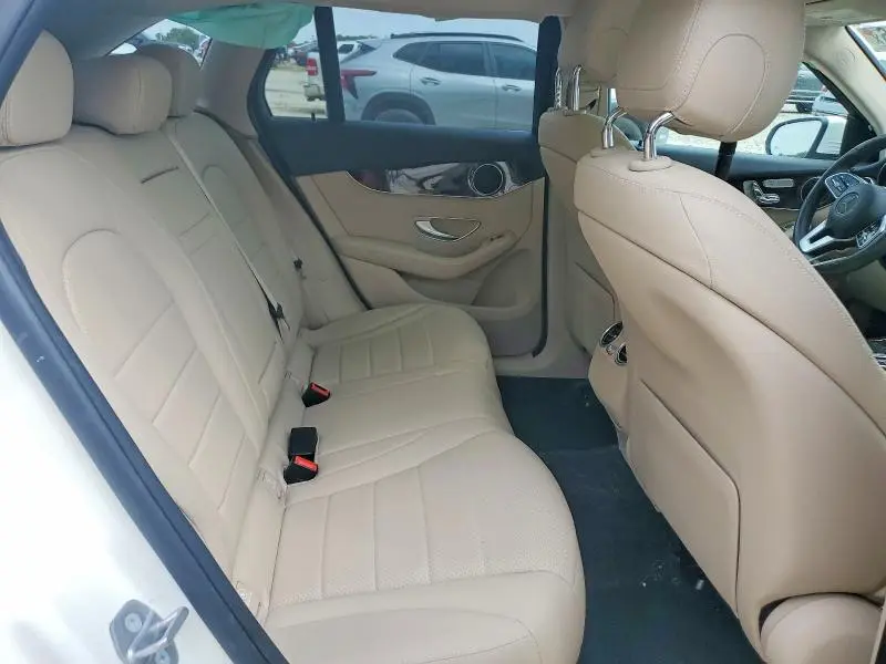 2020 MERCEDES-BENZ GLC 300  