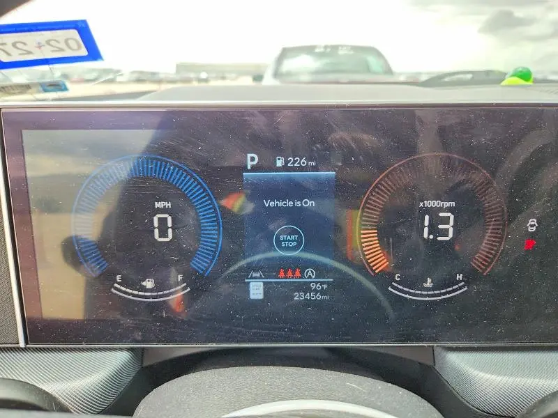 2025 HYUNDAI SONATA SE  