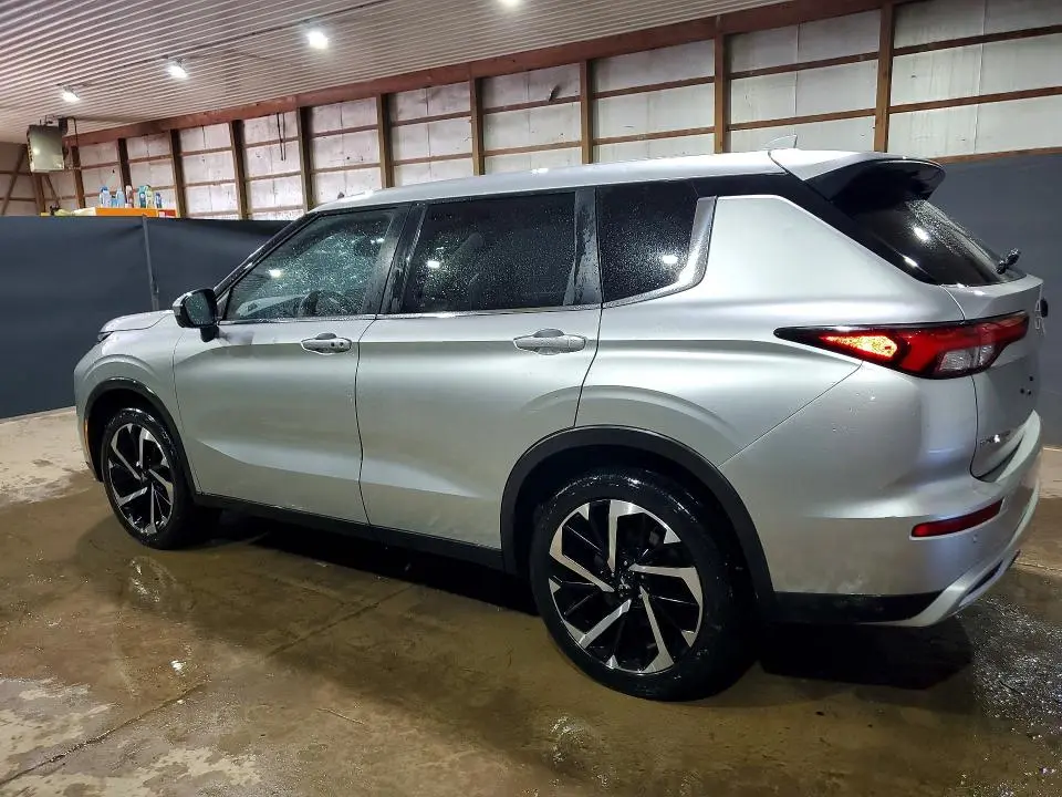 2024 MITSUBISHI OUTLANDER SE  