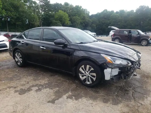 2019 NISSAN ALTIMA S  